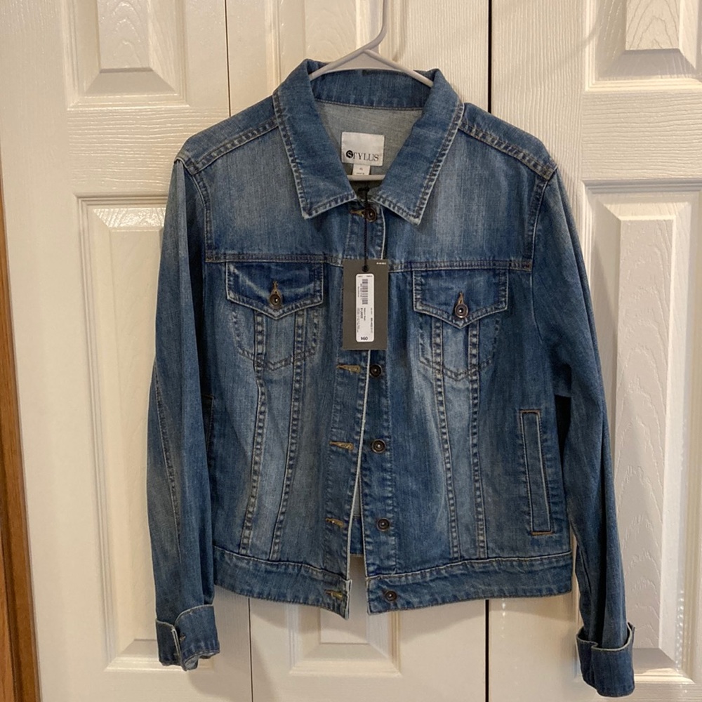 New Women’s  Stylus Jean Jacket Size XLarge